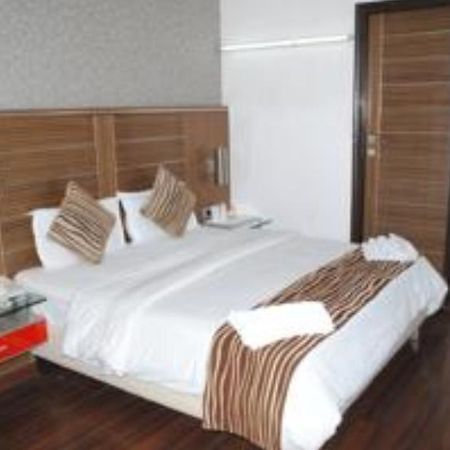 Hotel Metro Continental Delhi  Habitación foto