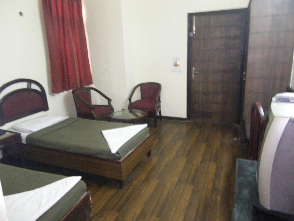 Hotel Metro Continental Delhi  Habitación foto